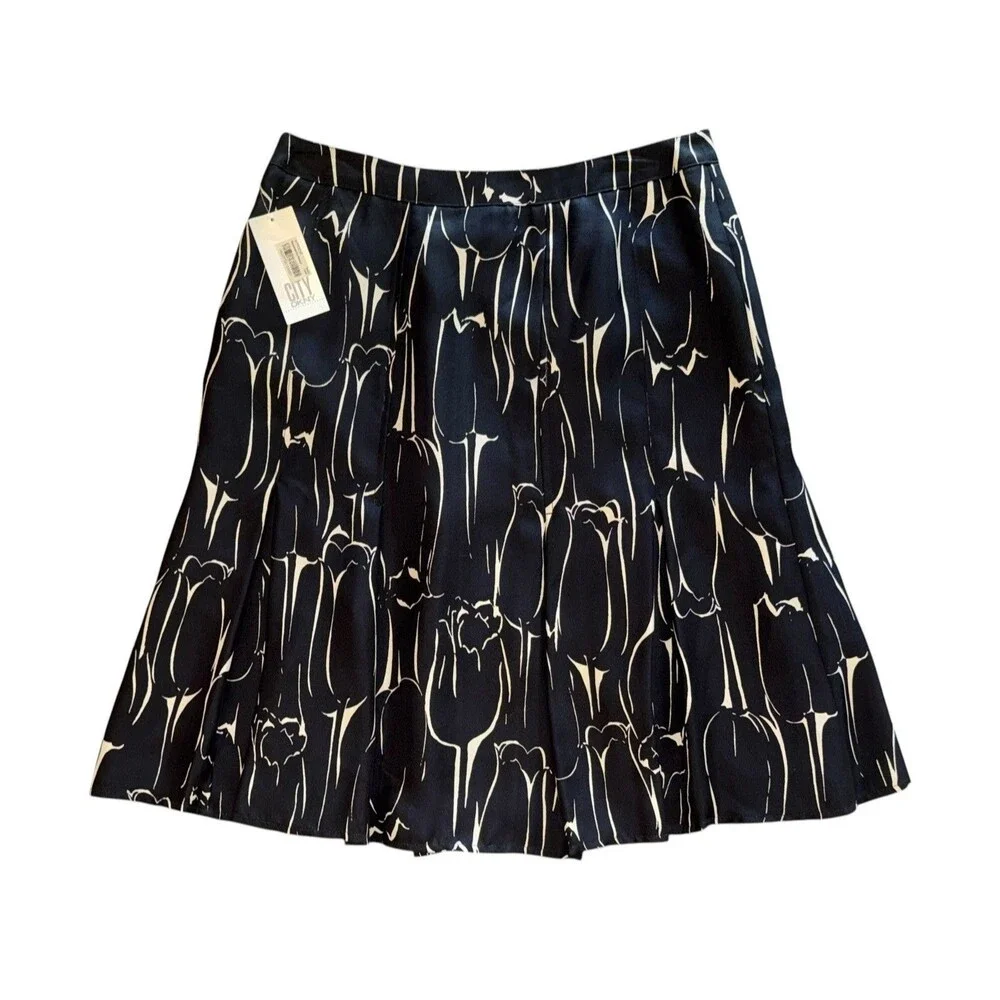 NWT DKNY Black Cream Tulip Print 100% Silk A-Line Skirt Box Pleated Size 4 $109